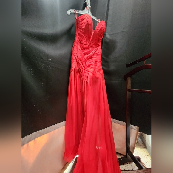 Prom Dress. Red.Long. - Picture 3 of 6